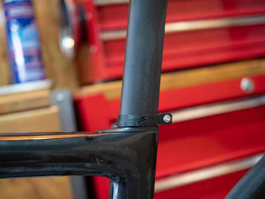 S-WORKS(SPECIALIZED) TARMAC SL8用のゼッケンプレートホルダーをつくろう