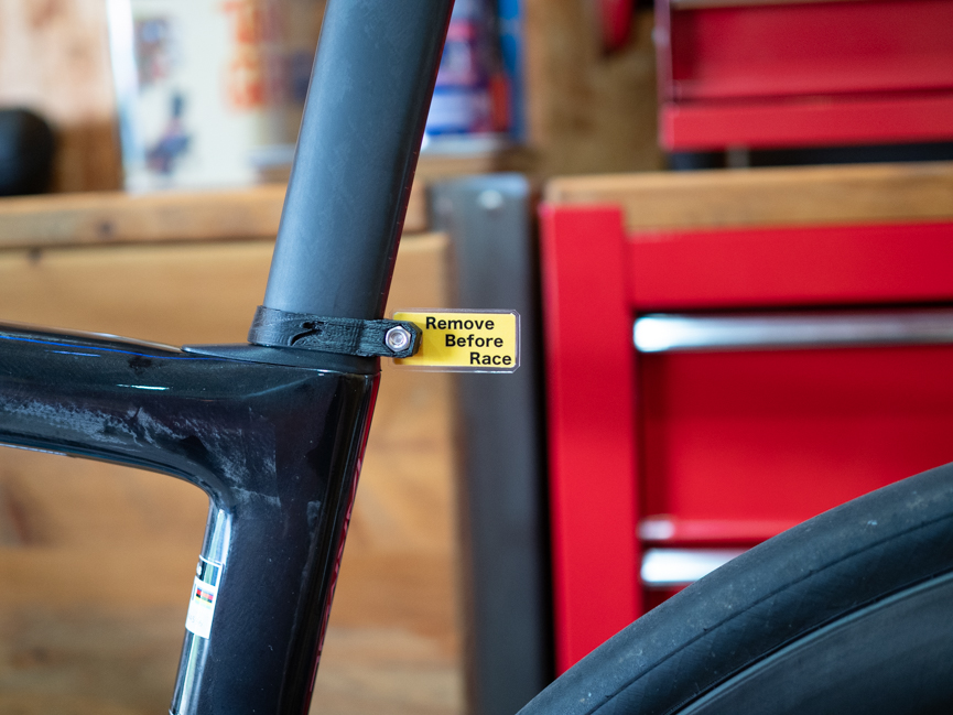 S-WORKS(SPECIALIZED) TARMAC SL8用のゼッケンプレートホルダーをつくろう