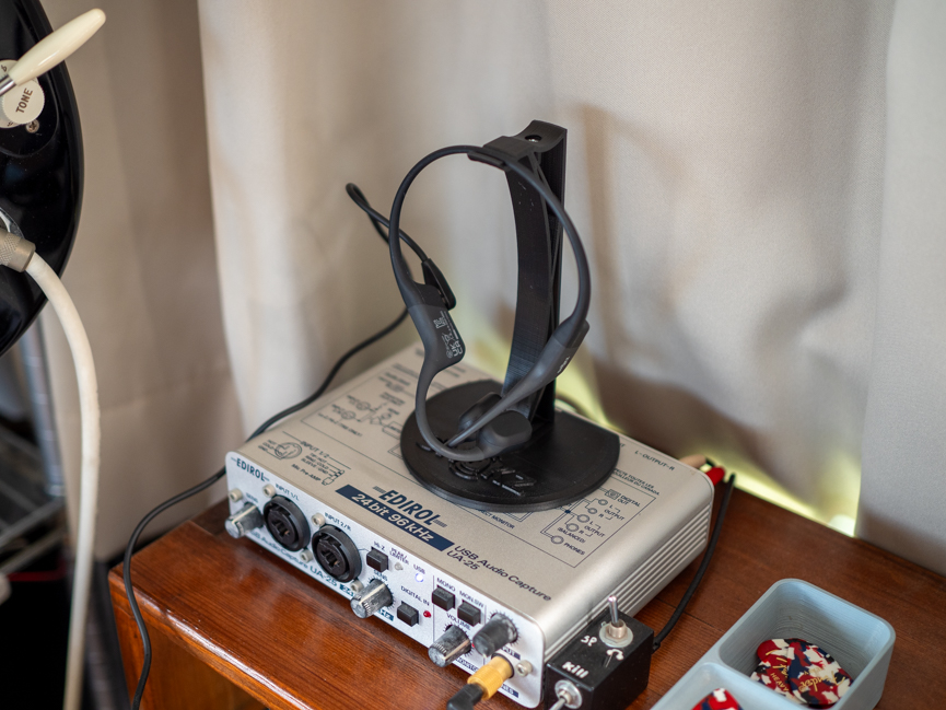 CraftsmanのつくるShokz OpenRun用スタンド